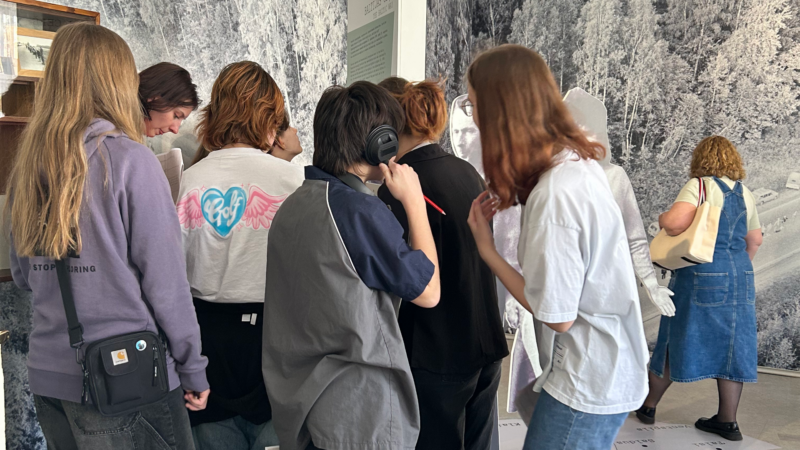 Guided tours for schoolchildren about the Popular Front of Latvia