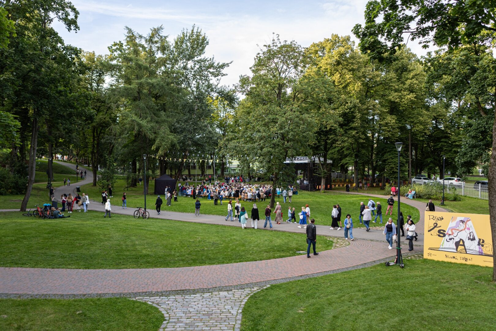 Skats uz Dauderu parku.