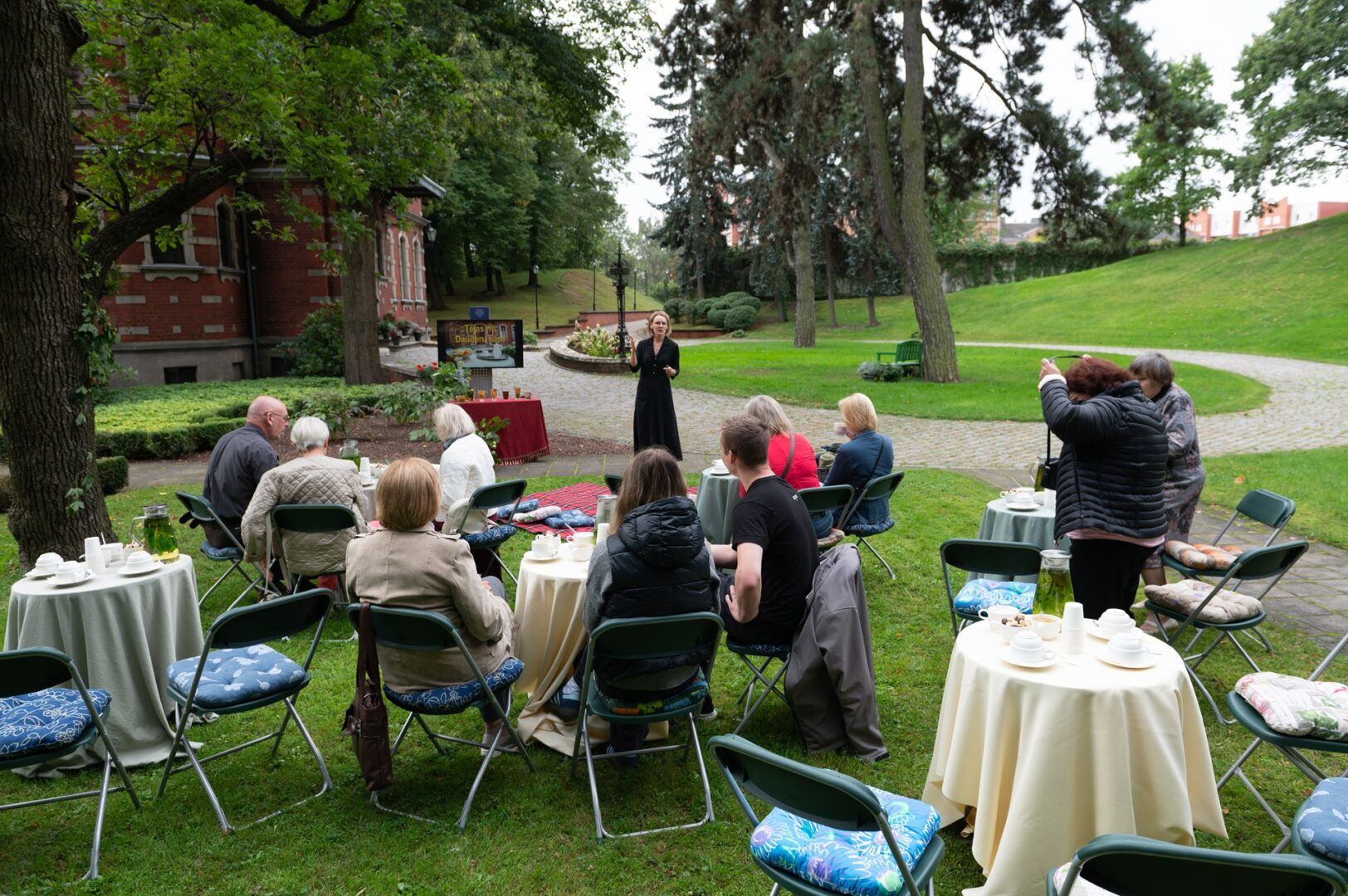 Skats Dauderu dārzā.