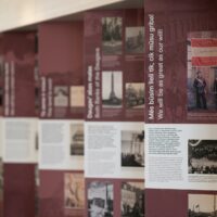 Ekskursija ekspozīcijā “Straumējot laiku” kopā ar Tomu Ķikutu