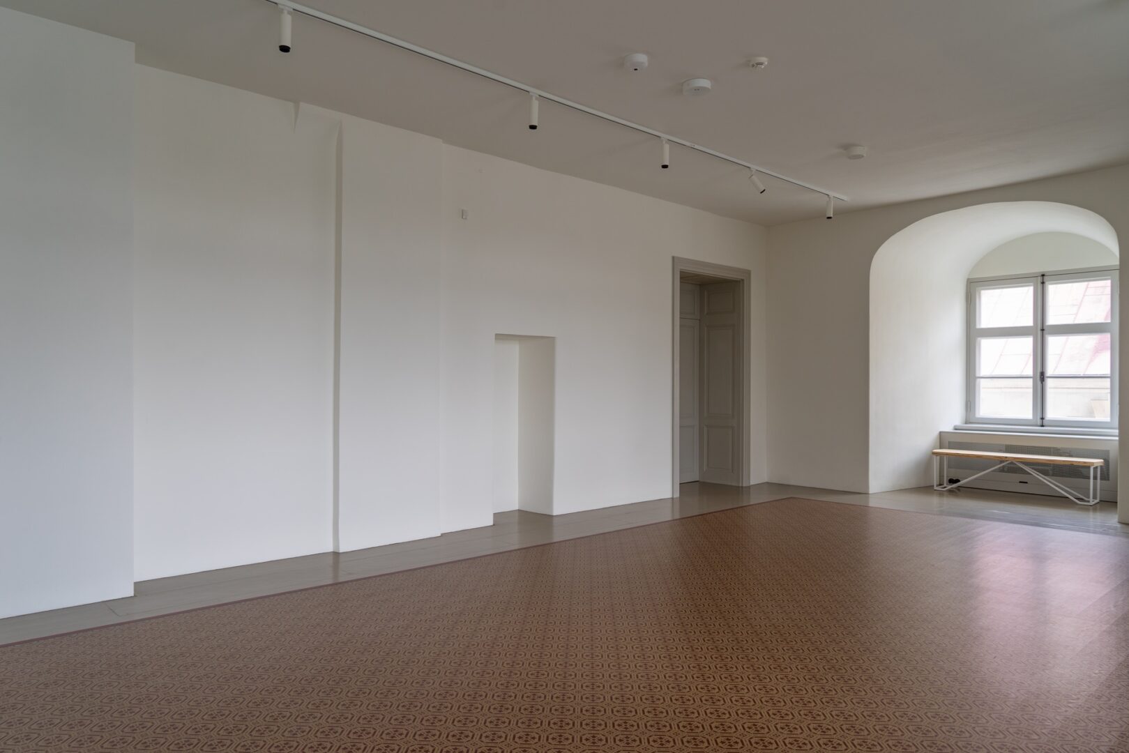 Sight of the 2nd floor room.