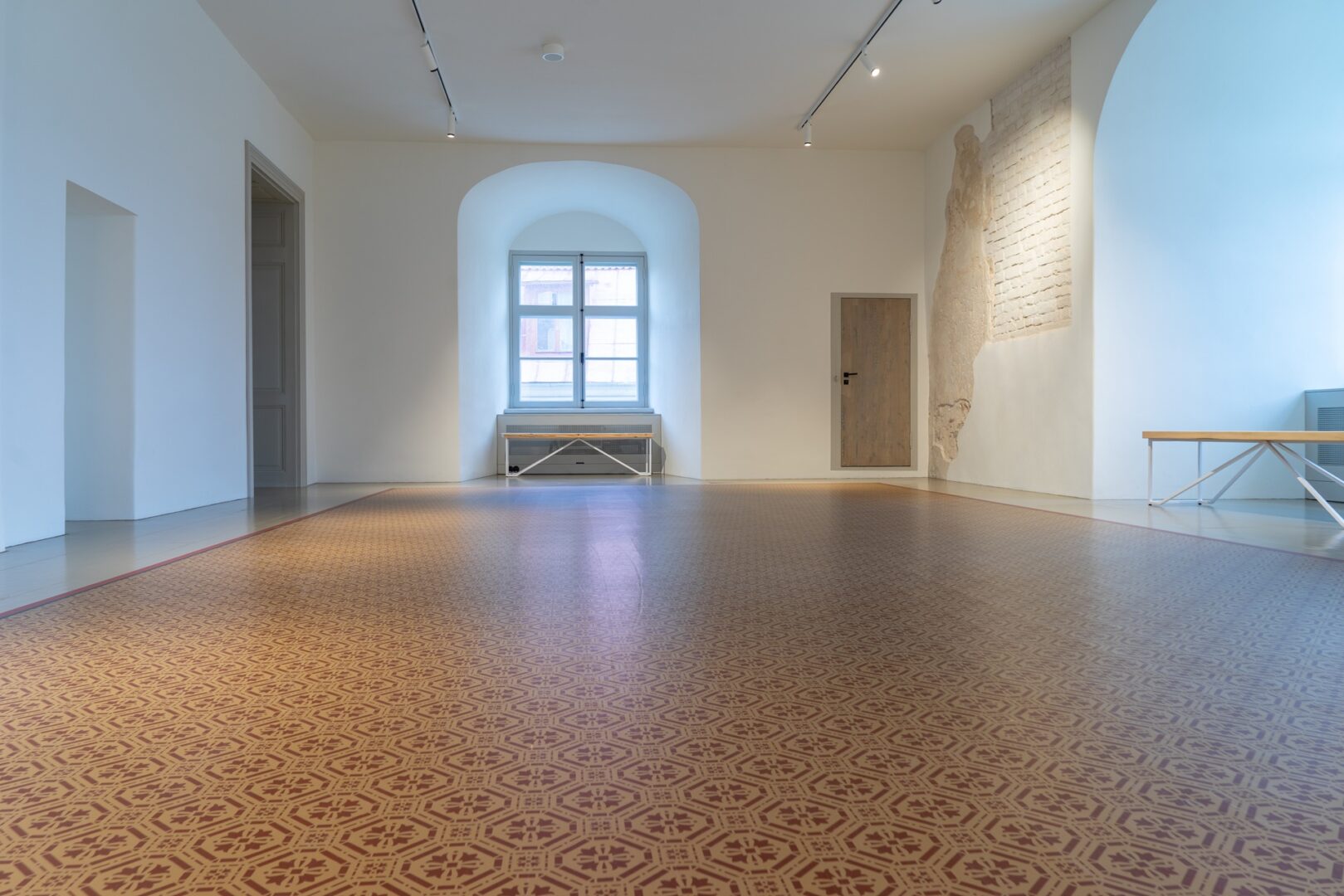 Sight of the 2nd floor room.